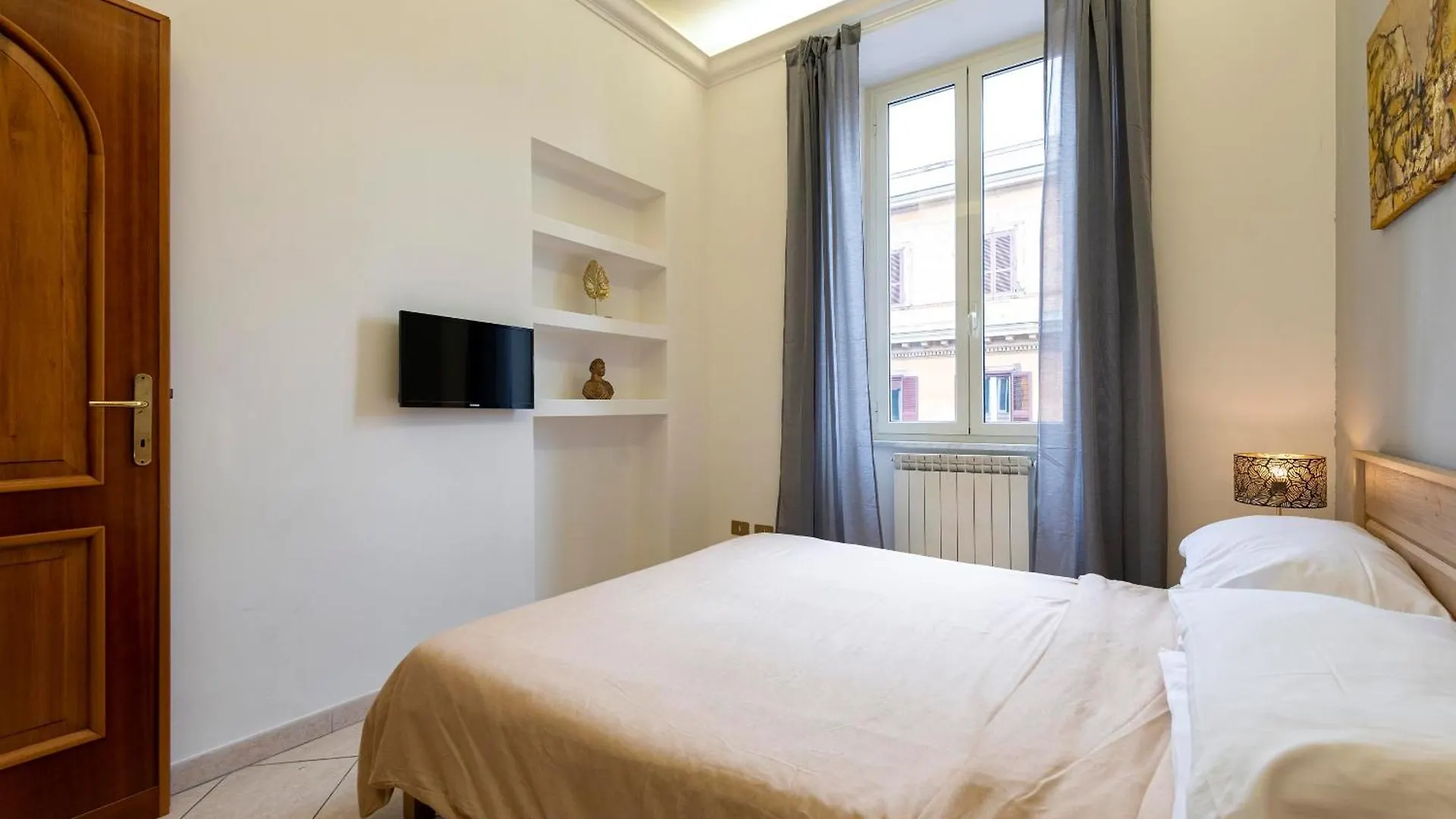 Redseven Rome Apartments