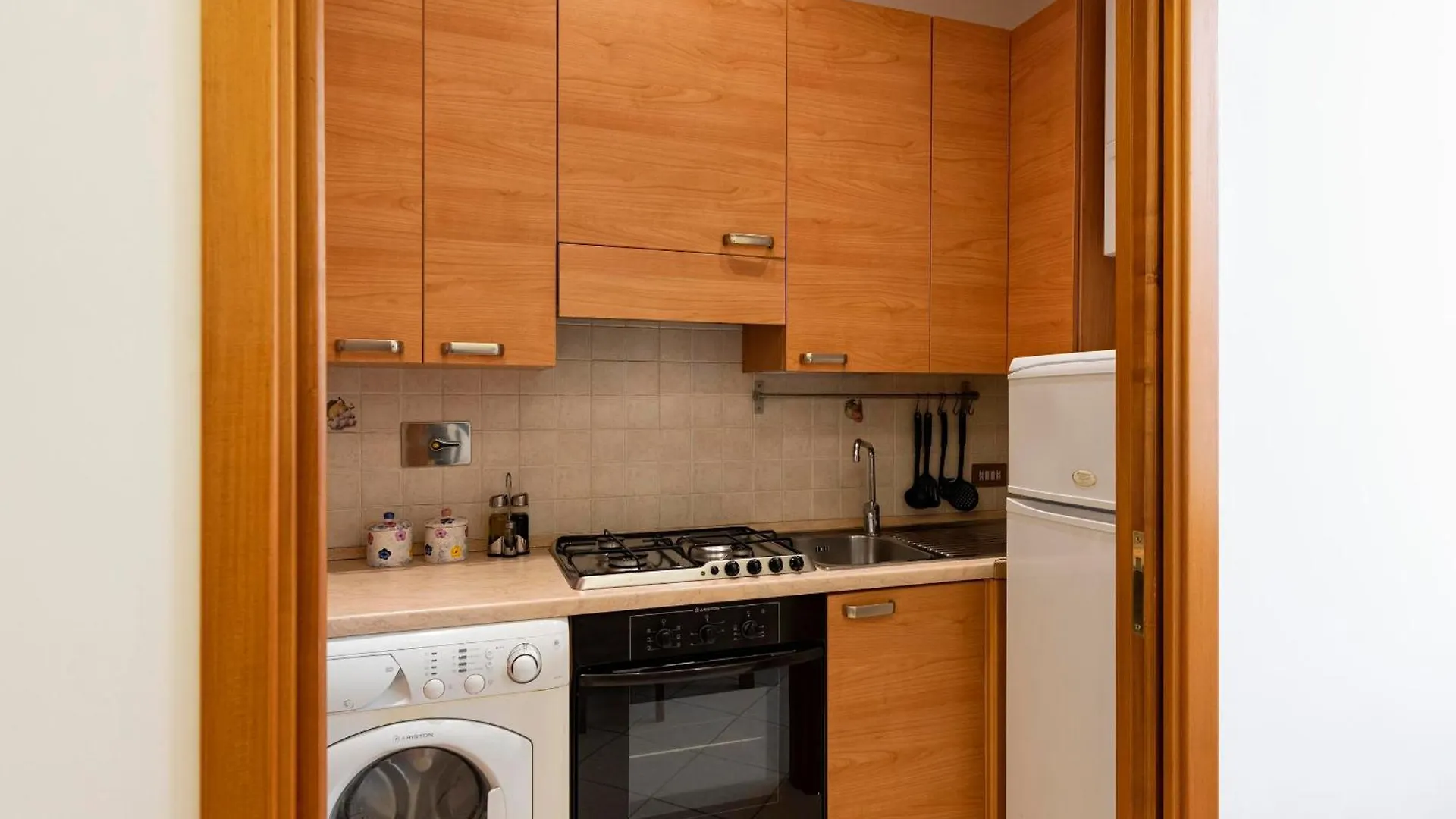 Redseven Rome Apartments