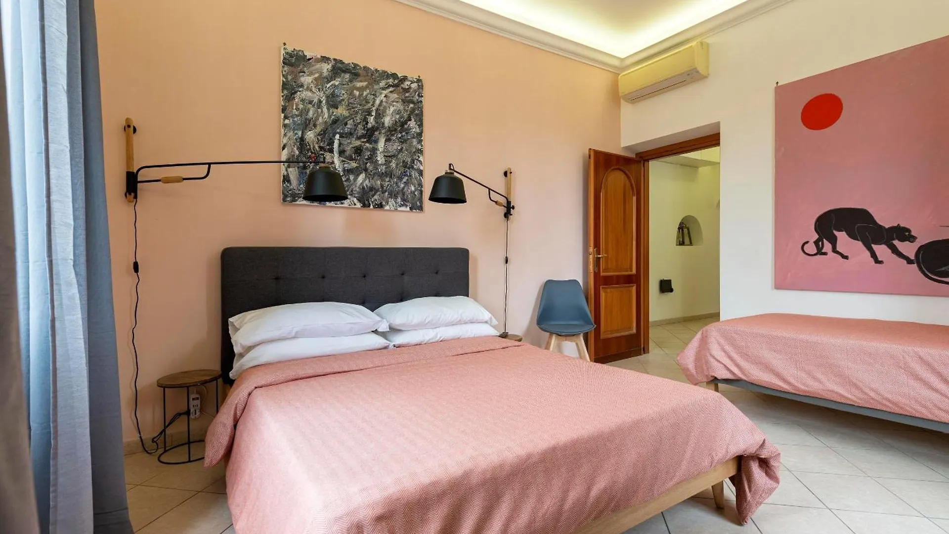 Redseven Rome Apartments 0*,