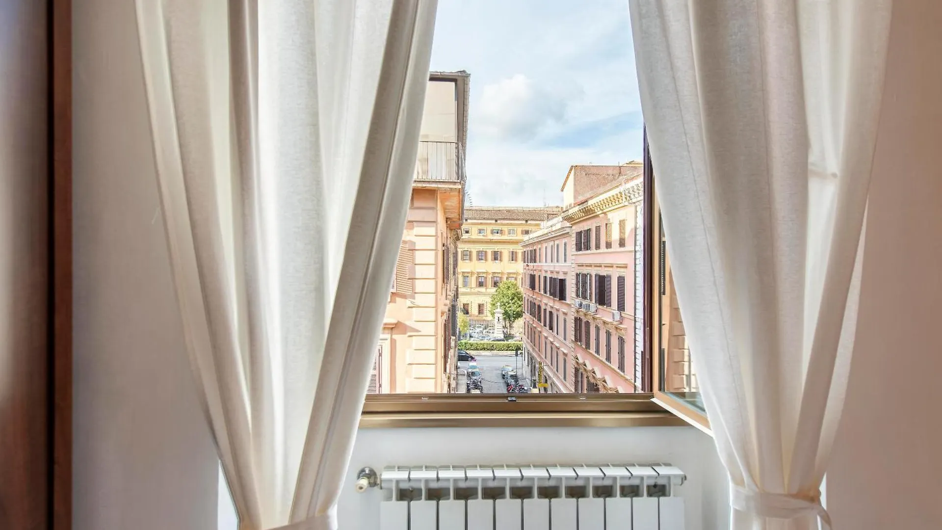 Redseven Rome Apartments