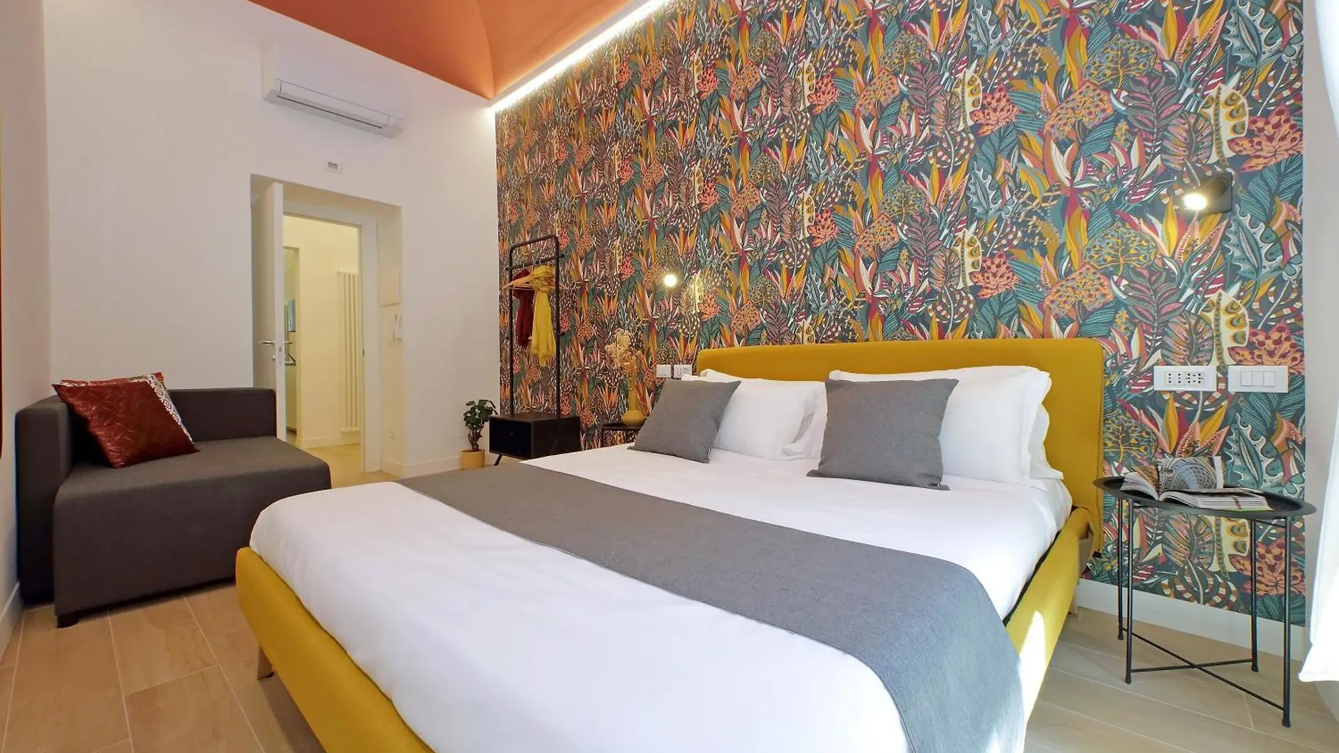 Redseven Rome Apartments