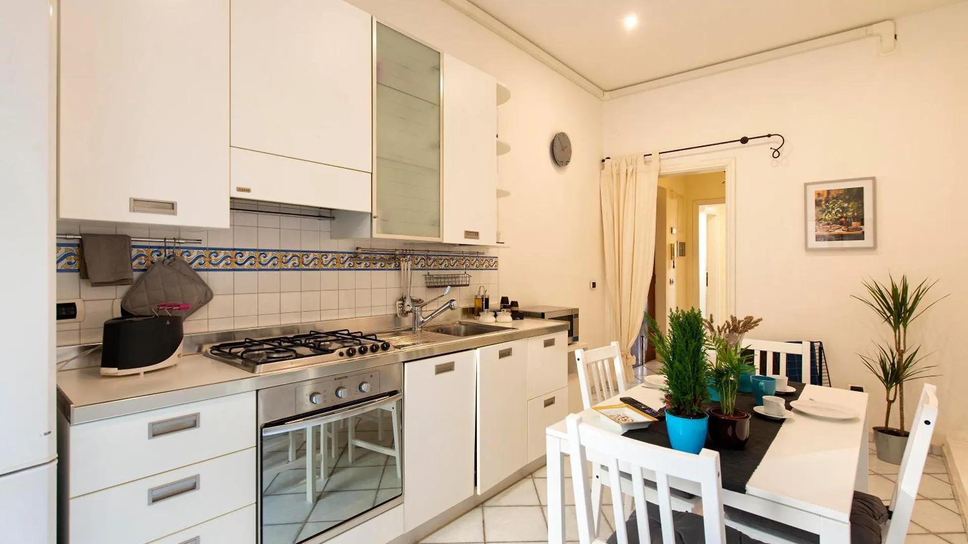 Redseven Rome Apartments